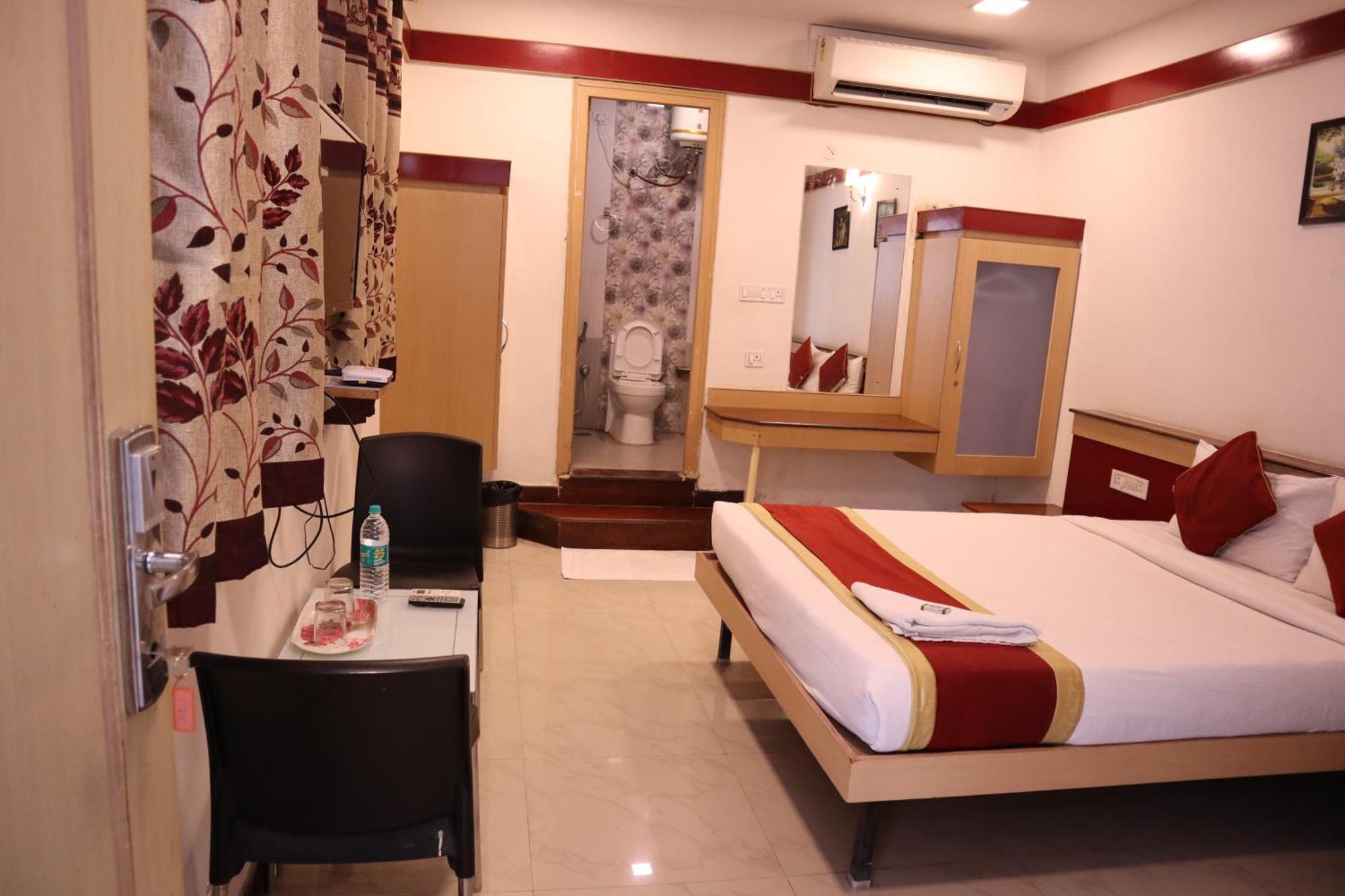 Sri Sai Ram Suites Bengaluru Zewnętrze zdjęcie