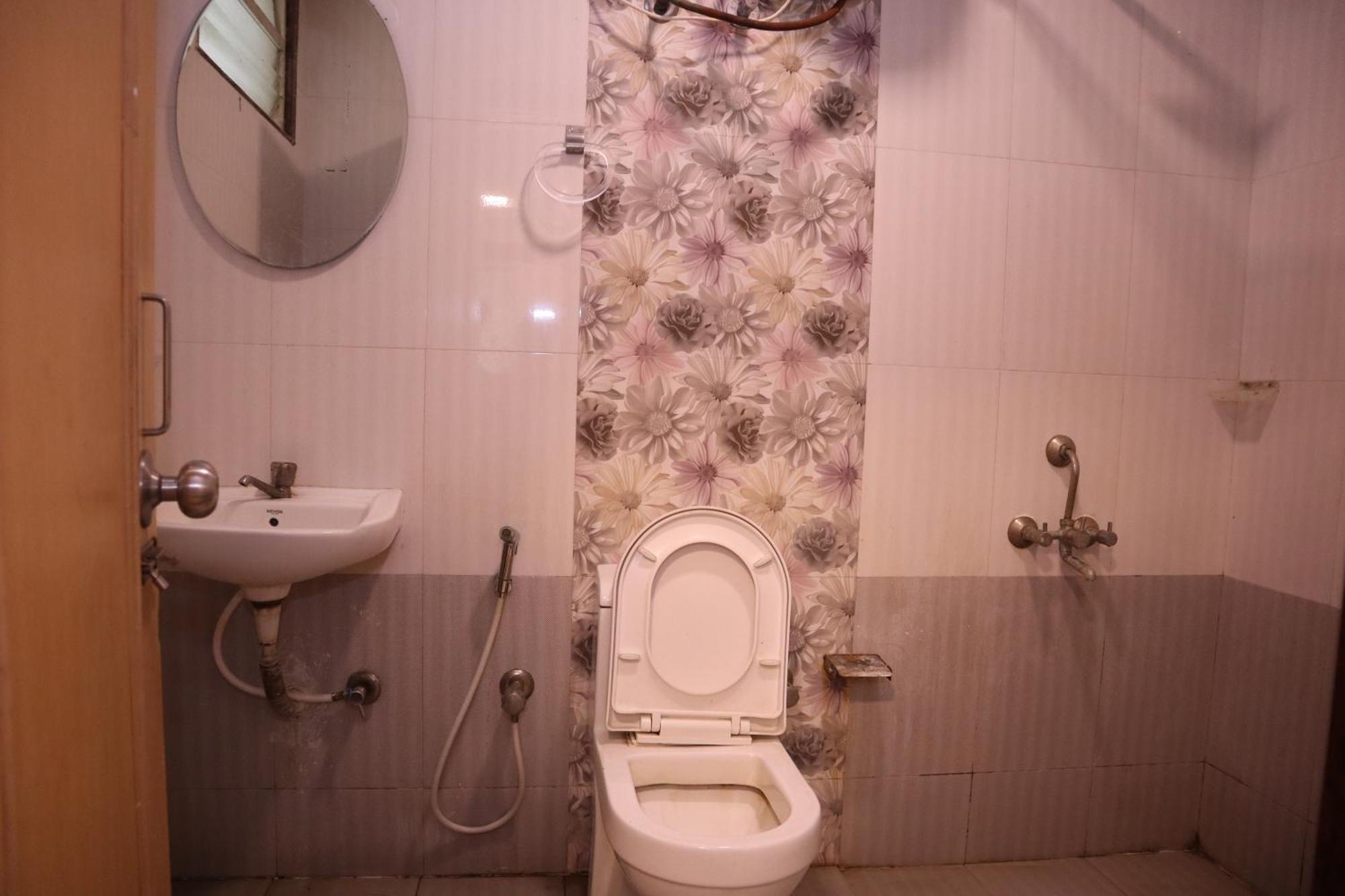 Sri Sai Ram Suites Bengaluru Zewnętrze zdjęcie