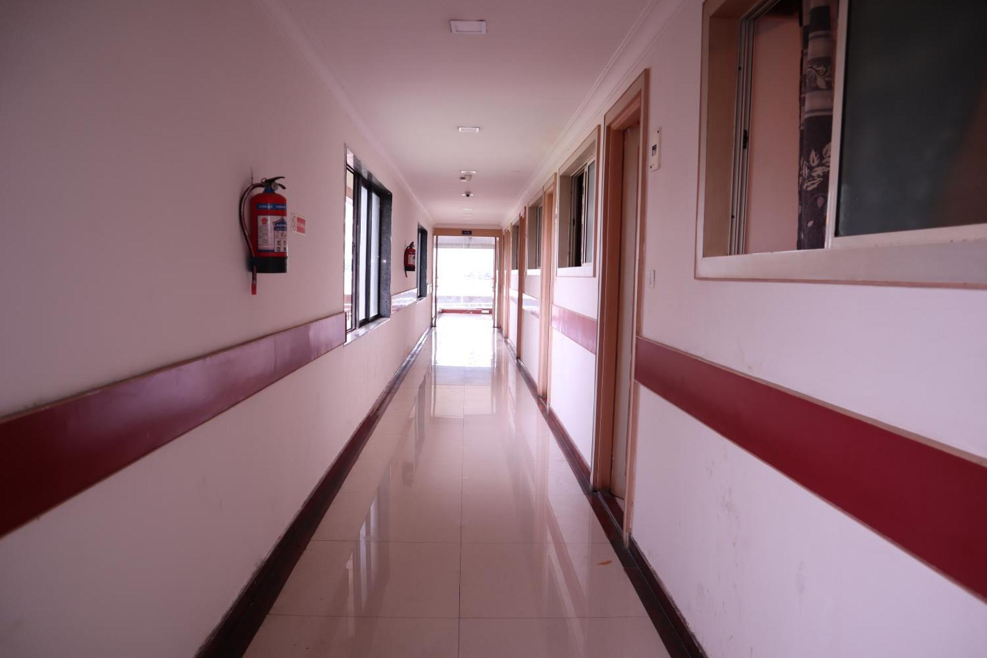 Sri Sai Ram Suites Bengaluru Zewnętrze zdjęcie