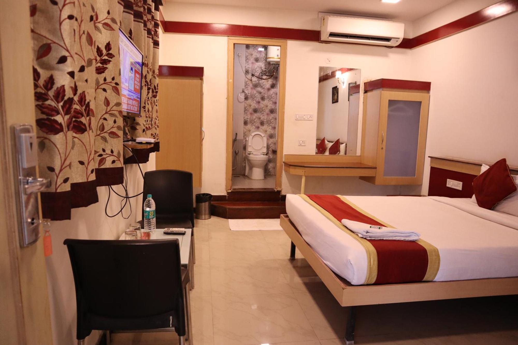Sri Sai Ram Suites Bengaluru Zewnętrze zdjęcie