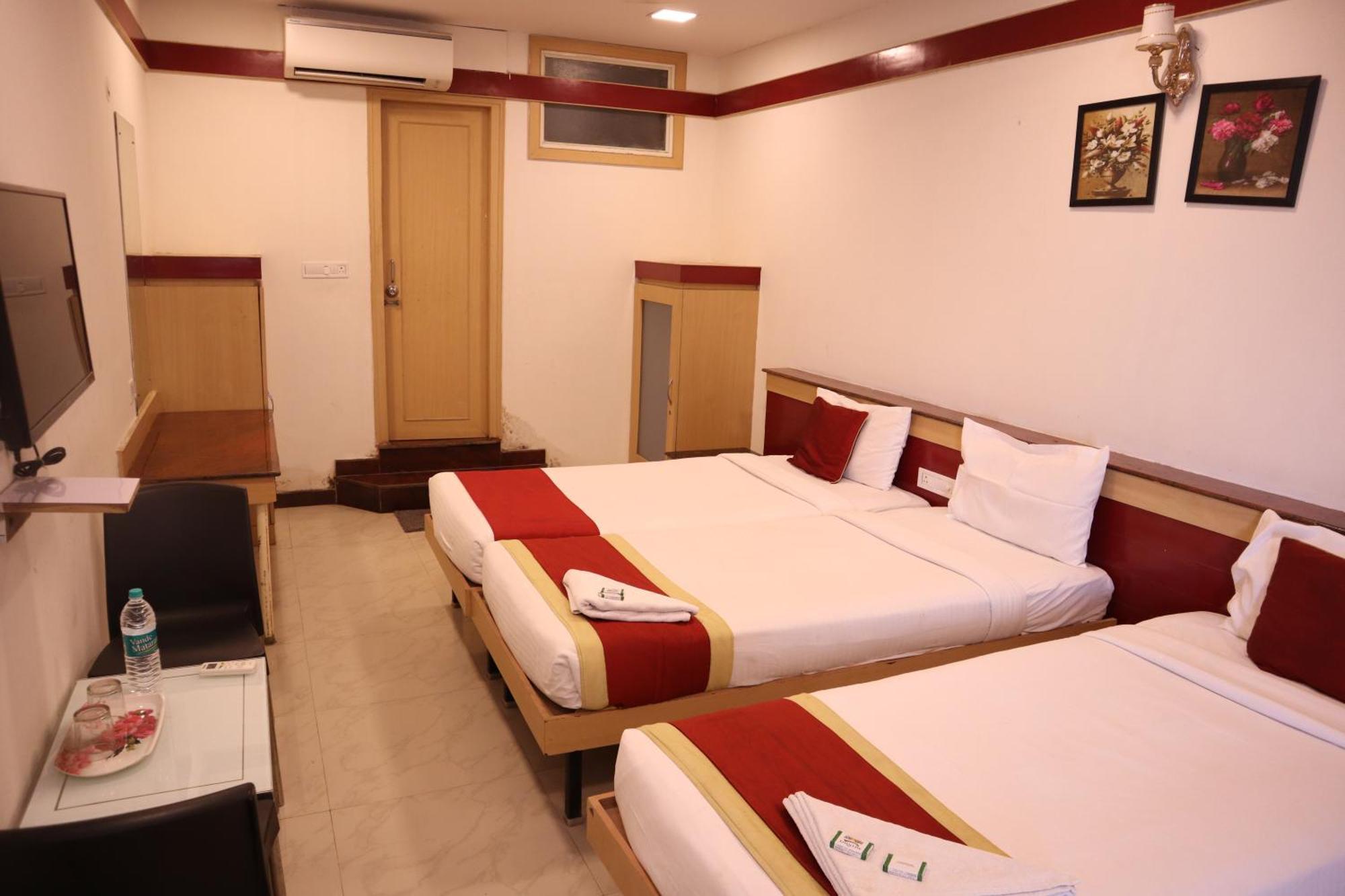 Sri Sai Ram Suites Bengaluru Zewnętrze zdjęcie