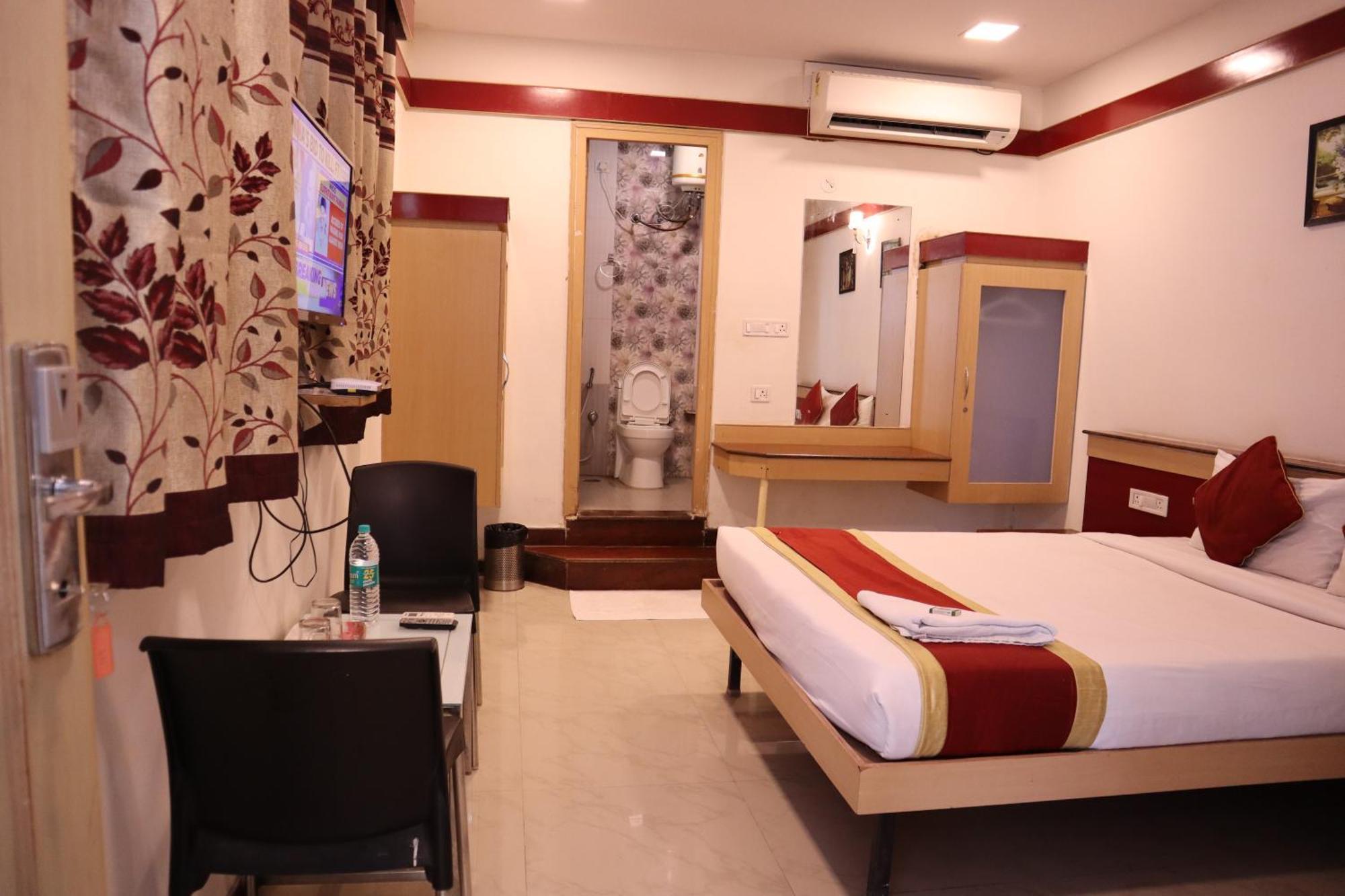 Sri Sai Ram Suites Bengaluru Zewnętrze zdjęcie