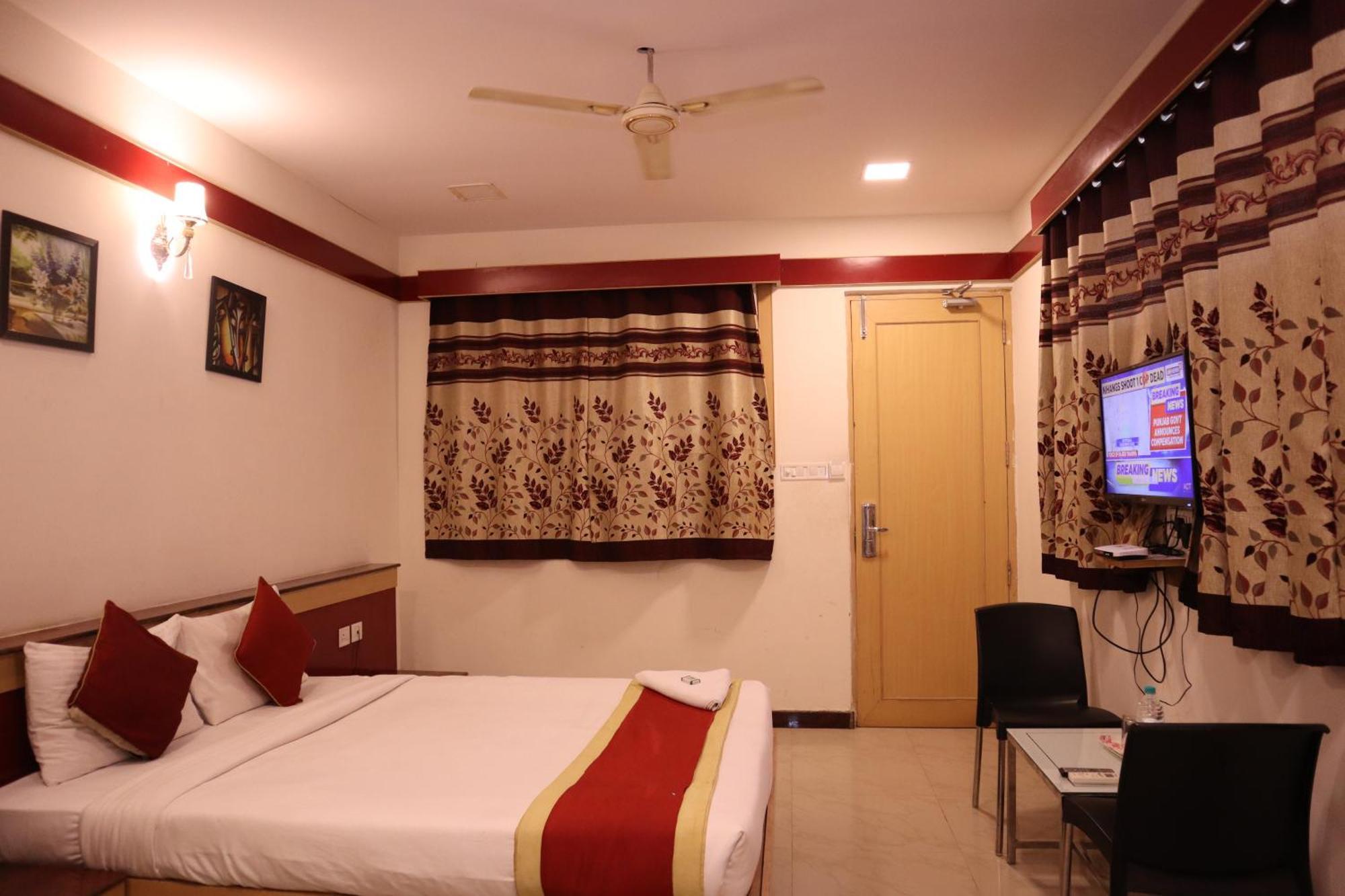 Sri Sai Ram Suites Bengaluru Zewnętrze zdjęcie